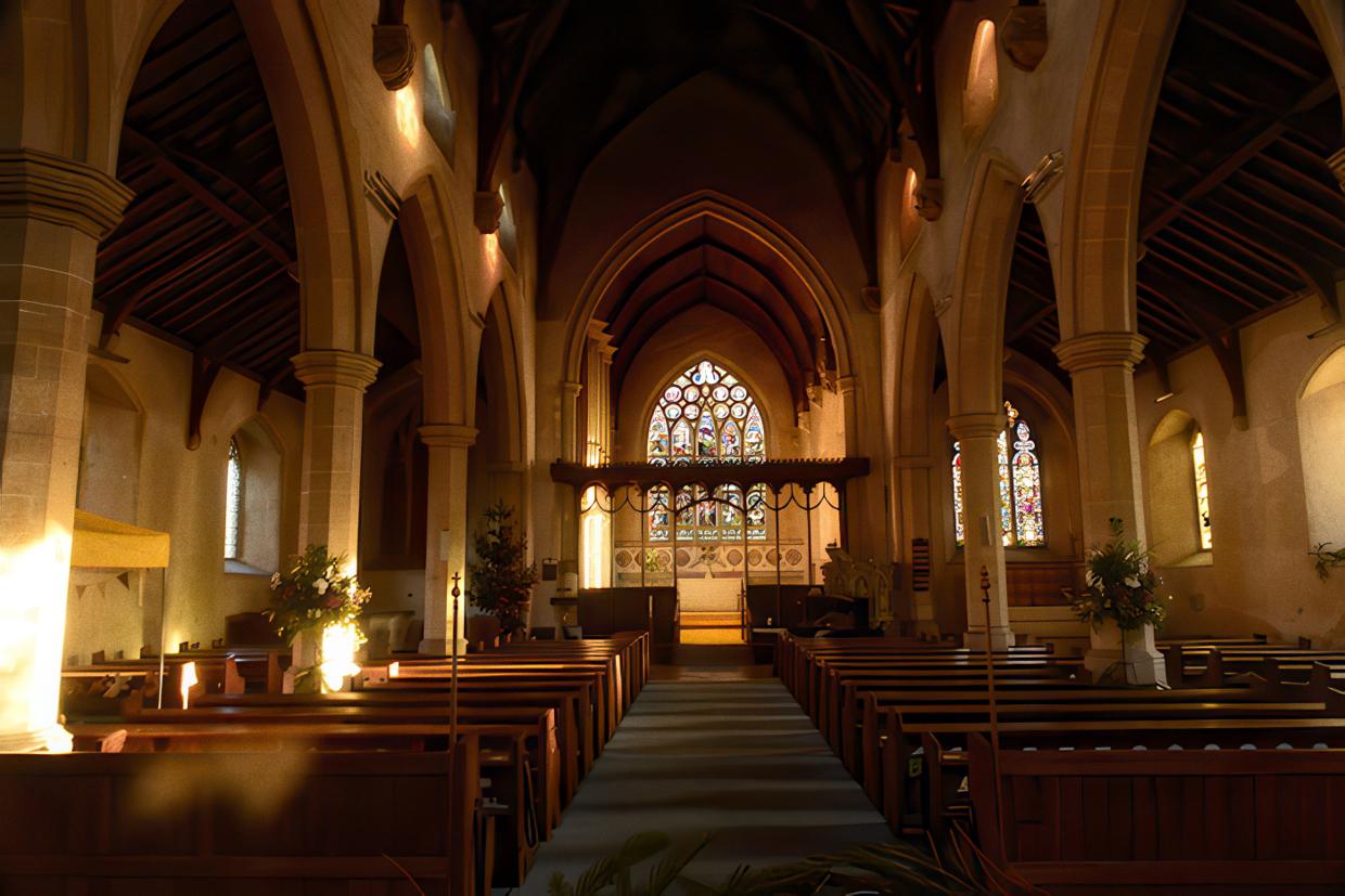 St. Mary's, Old Hunstanton - The nave towards the altar